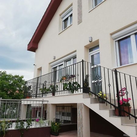 Villa Heureka Gárdony Exterior foto